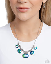 Load image into Gallery viewer, Paparazzi - Socialite Status - Green Necklace