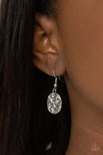 Load image into Gallery viewer, Paparazzi - Turn Me Loose - Black Necklace