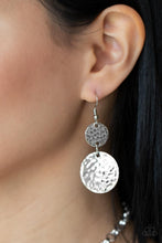 Load image into Gallery viewer, Paparazzi - Grounded Glamour - Black Necklace