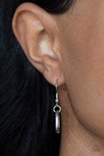 Load image into Gallery viewer, Paparazzi - Lip Sync Links - Silver Necklace