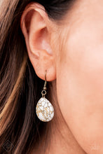 Load image into Gallery viewer, Paparazzi - Rodeo Royale - Brass Necklace