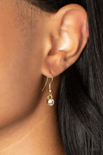 Load image into Gallery viewer, Paparazzi - Spellbinding Sweetheart - Gold Necklace