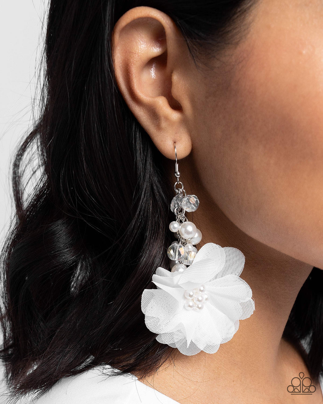 Paparazzi - Fashionable Flower Girl - White Earring