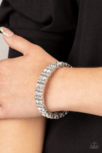 Load image into Gallery viewer, Paparazzi - Mic Dropping Drama - White Bracelet
