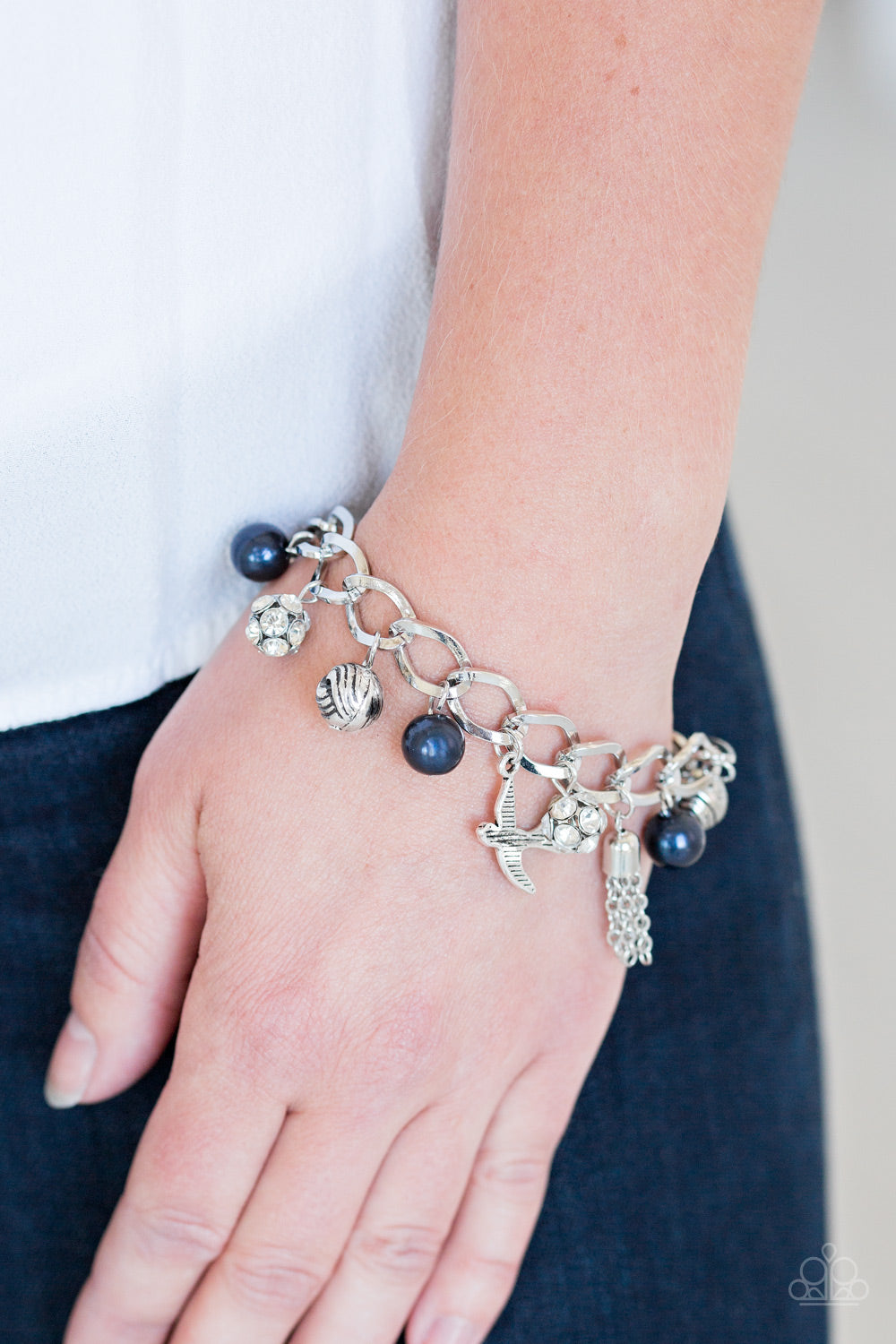 Paparazzi - Lady Love Dove - Blue Bracelet