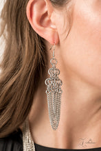 Load image into Gallery viewer, Paparazzi - Defiant Necklace
