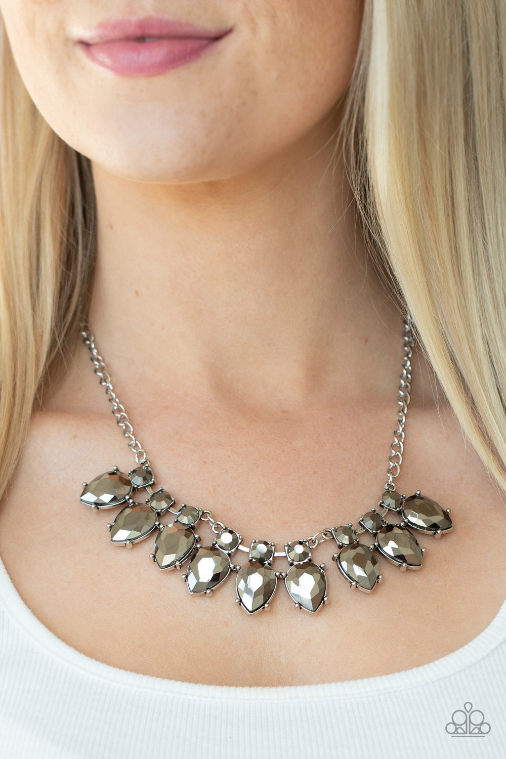 Paparazzi - Extra Enticing - Silver Necklace