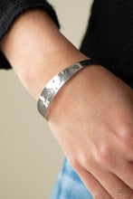 Load image into Gallery viewer, Paparazzi - Dandelion Dreamland - Silver Bracelet
