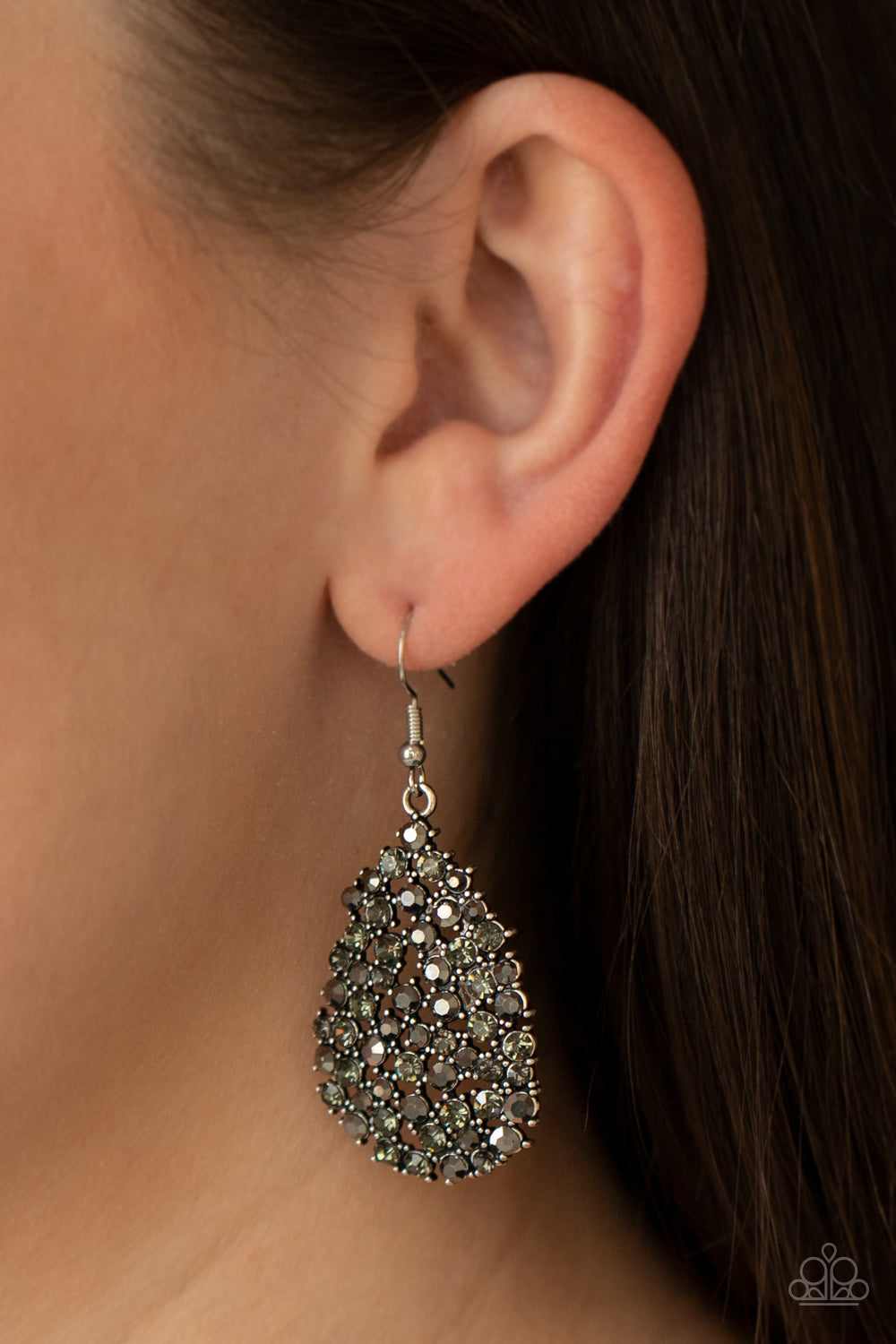 Paparazzi - Daydreamy Dazzle - Silver Earrings