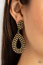 Load image into Gallery viewer, Paparazzi - Pack In The Pizzazz - Brass Earrings
