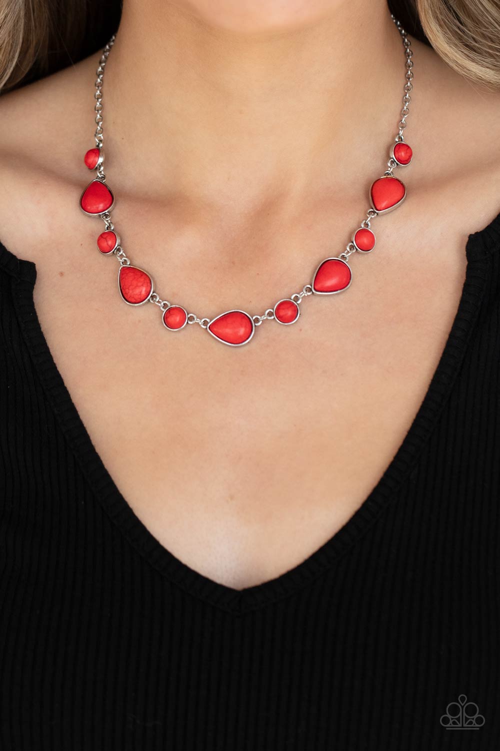 Paparazzi - Heavenly Teardrops - Red Necklace