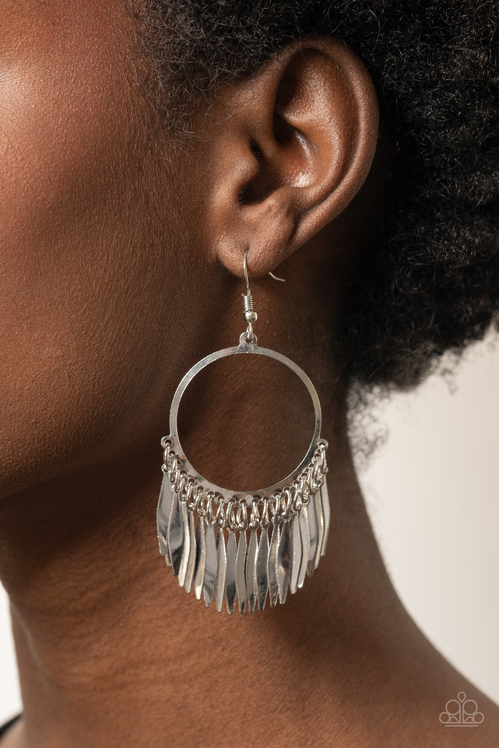 Paparazzi - Radiant Chimes - Silver Earring