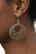 Load image into Gallery viewer, Paparazzi - Vineyard Romance - Brass Earrings
