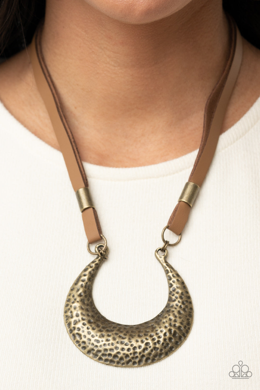 Paparazzi - Majorly Moonstruck - Brass Necklace