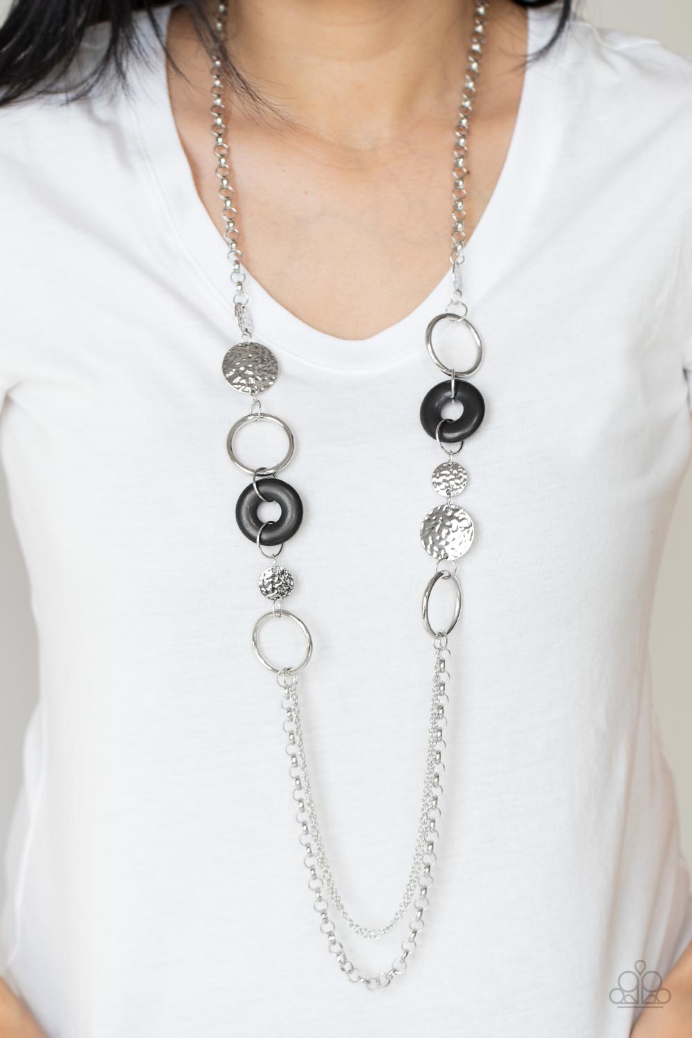 Paparazzi - Grounded Glamour - Black Necklace