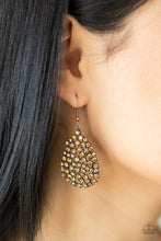 Load image into Gallery viewer, Paparazzi - Daydreamy Dazzle - Copper Earrings
