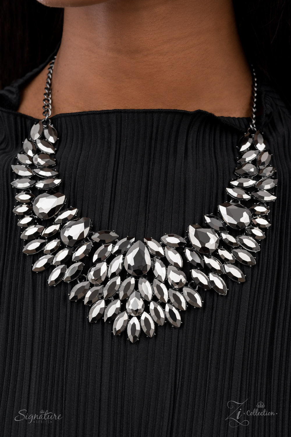 Paparazzi - The Tanisha Necklace