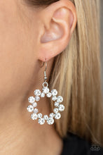 Load image into Gallery viewer, Paparazzi - Champagne Bubbles - White Earring
