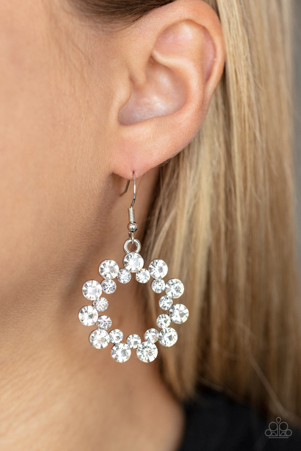 Paparazzi - Champagne Bubbles - White Earring