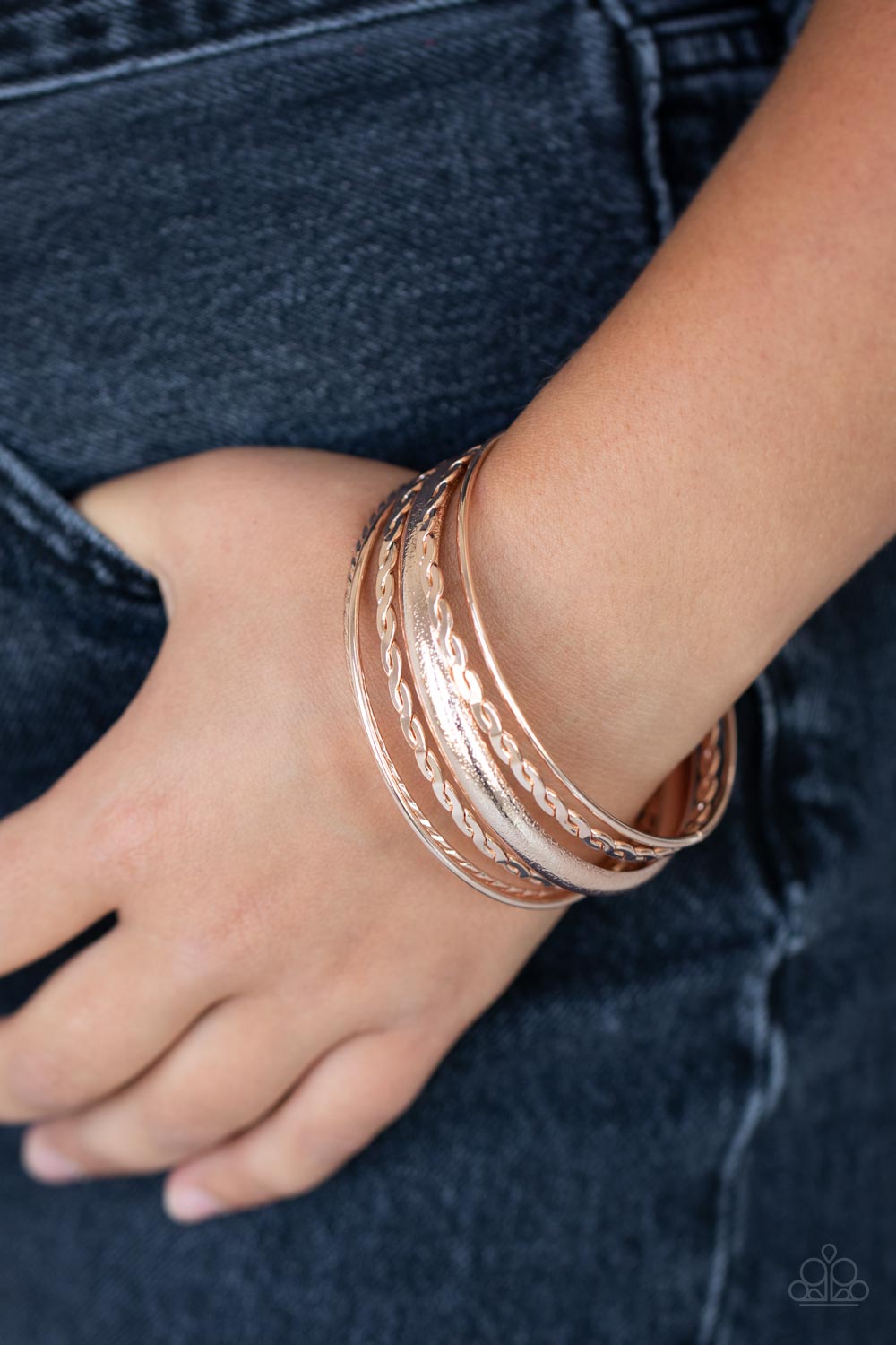 Paparazzi - Trophy Texture - Rose Gold Bracelet