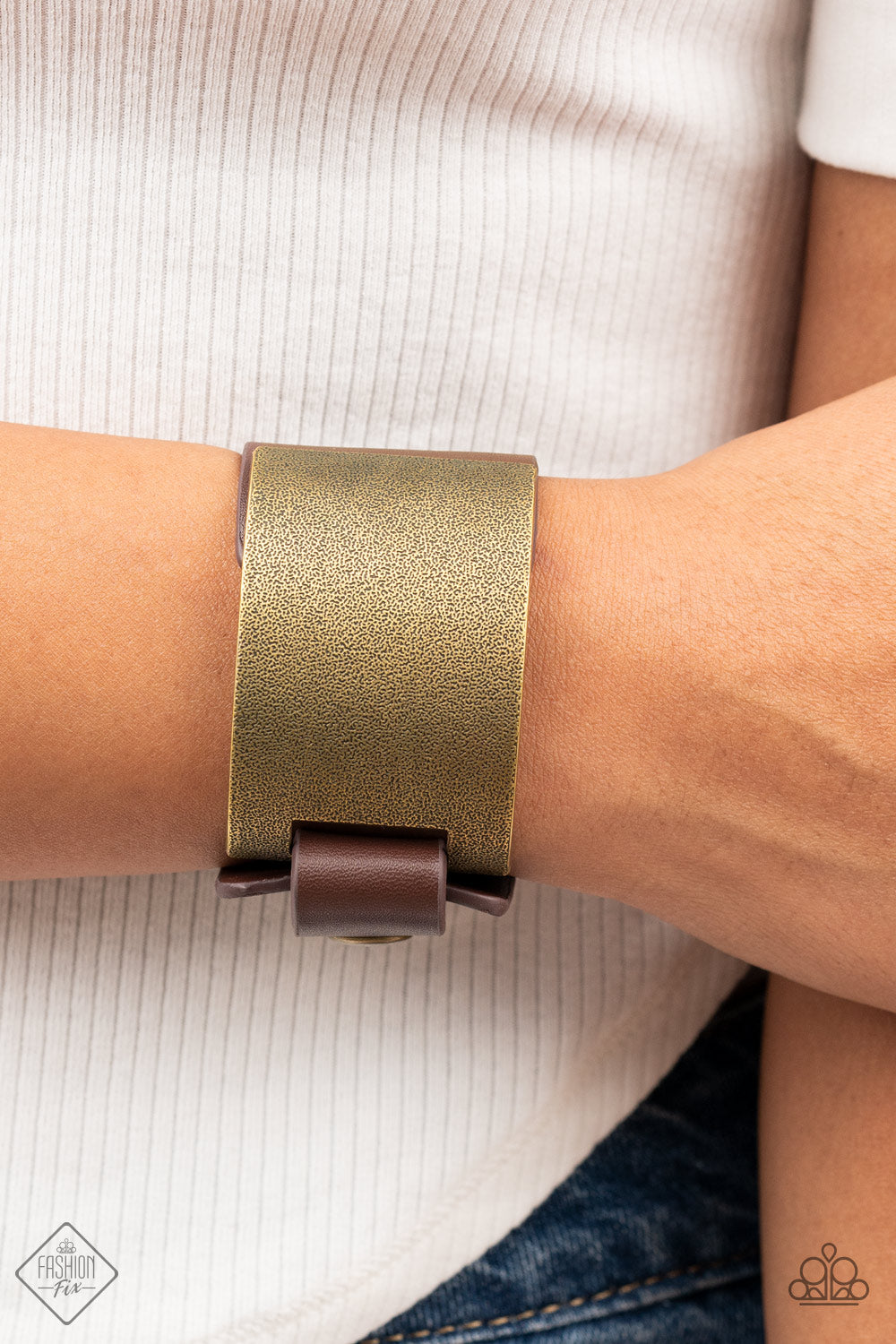 Paparazzi - Studded Synchronism - Brass Bracelet