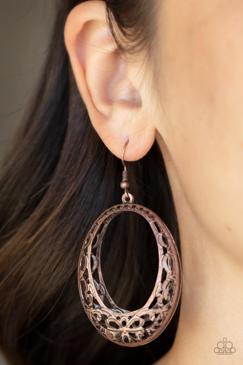 Paparazzi - Gardenista Grandeur - Copper Earring