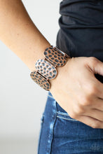 Load image into Gallery viewer, Paparazzi - Artisan Exhibition - Copper Bracelet
