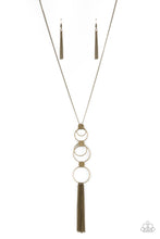 Load image into Gallery viewer, Paparazzi - Join The Circle - Brass Necklace
