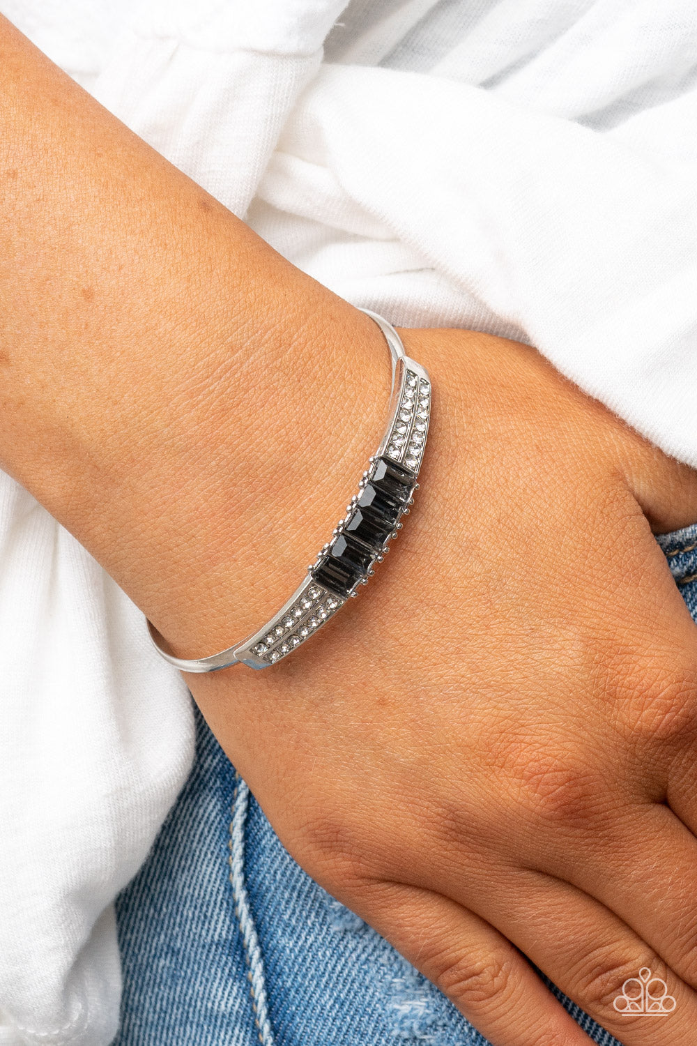 Paparazzi - Spritzy Sparkle - Silver Bracelet