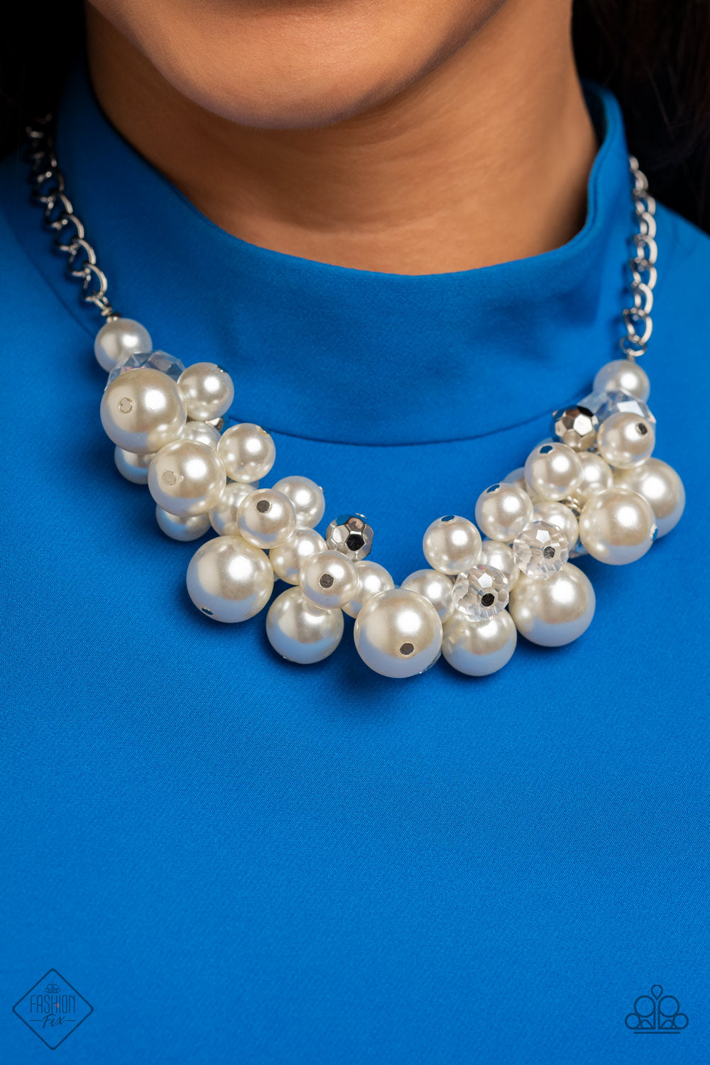 Paparazzi - Romantically Reminiscent - White Necklace