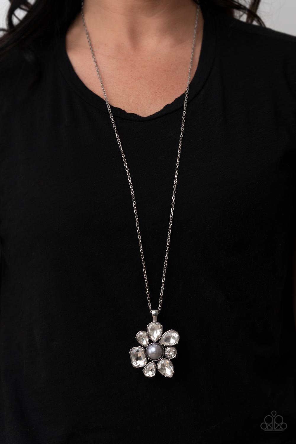 Paparazzi - BLOOM Shaka-Laka - Silver Necklace