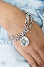 Load image into Gallery viewer, Paparazzi - True North Twinkle - White Bracelet
