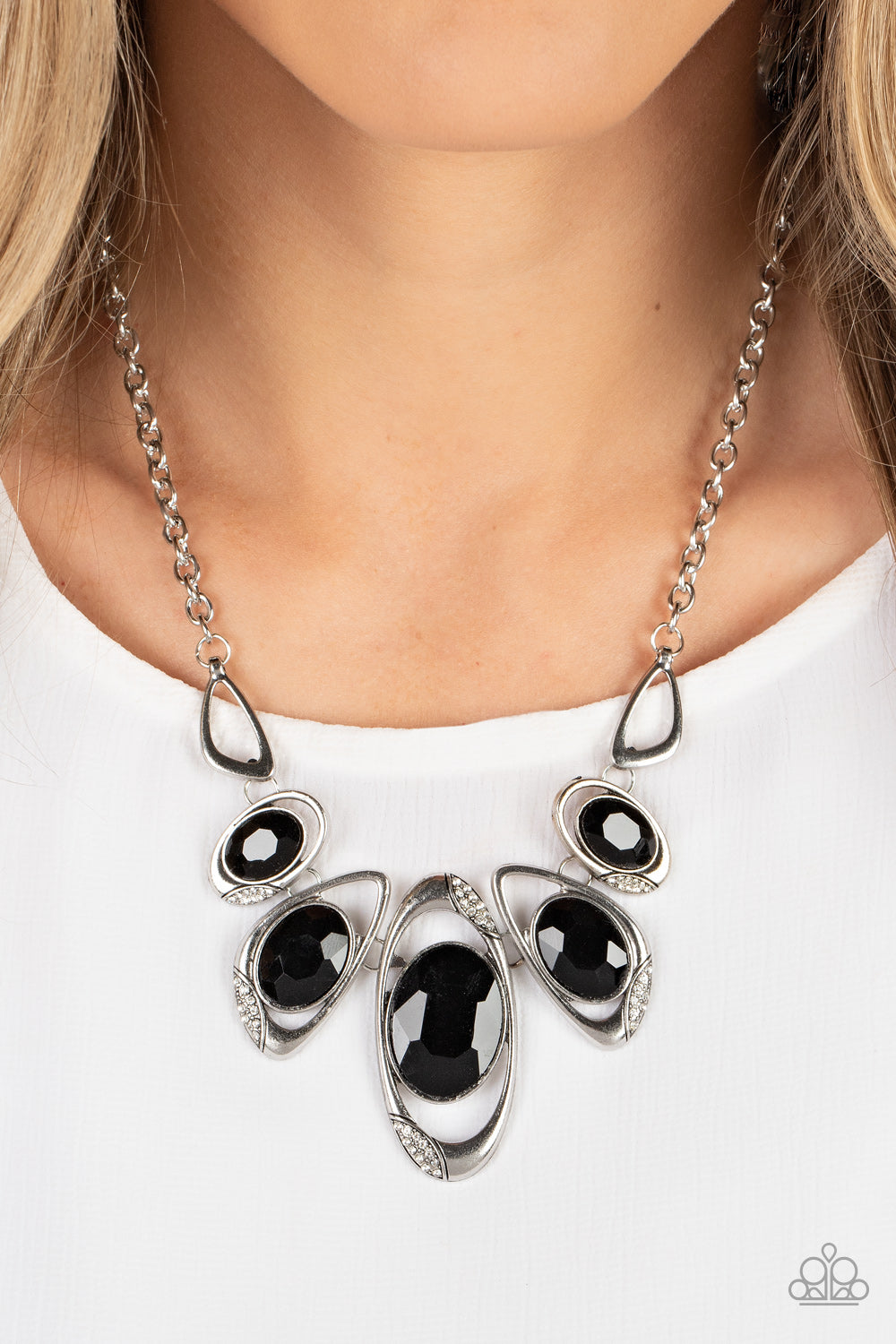 Paparazzi - Hypnotic Twinkle - Black Necklace