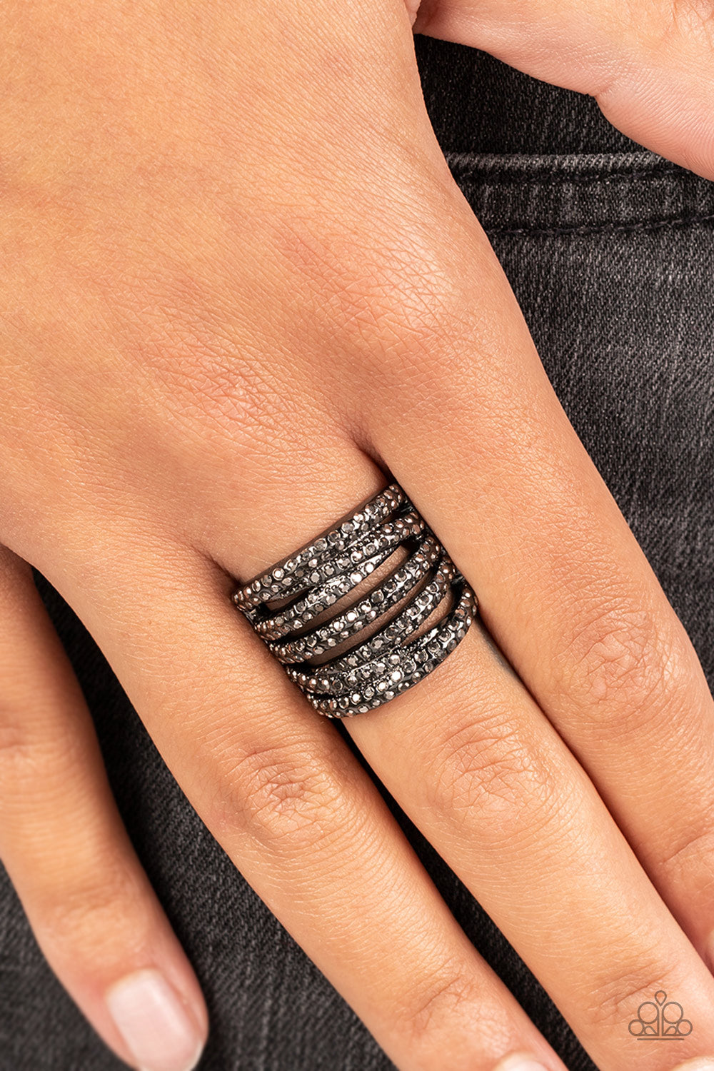 Paparazzi - Knock-Out Opulence - Black Ring