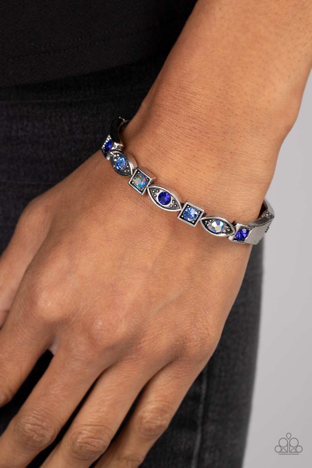 Paparazzi - Poetically Picturesque - Blue Bracelet