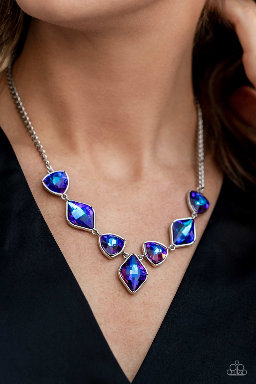 Paparazzi - Glittering Geometrics - Purple Necklace