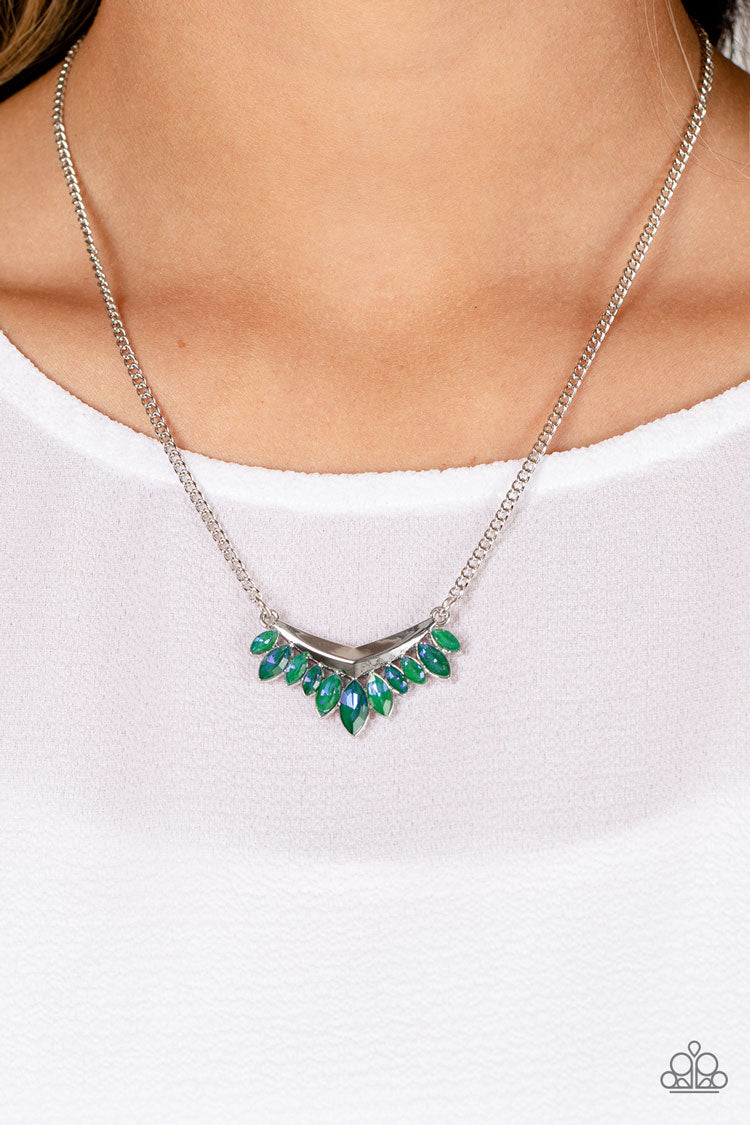 Paparazzi - Flash of Fringe - Green Necklace