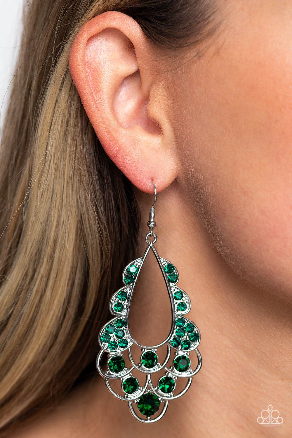 Paparazzi - Majestic Masquerade - Green Earring