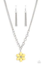 Load image into Gallery viewer, Paparazzi - Dazzling Dahlia - Yellow Necklace
